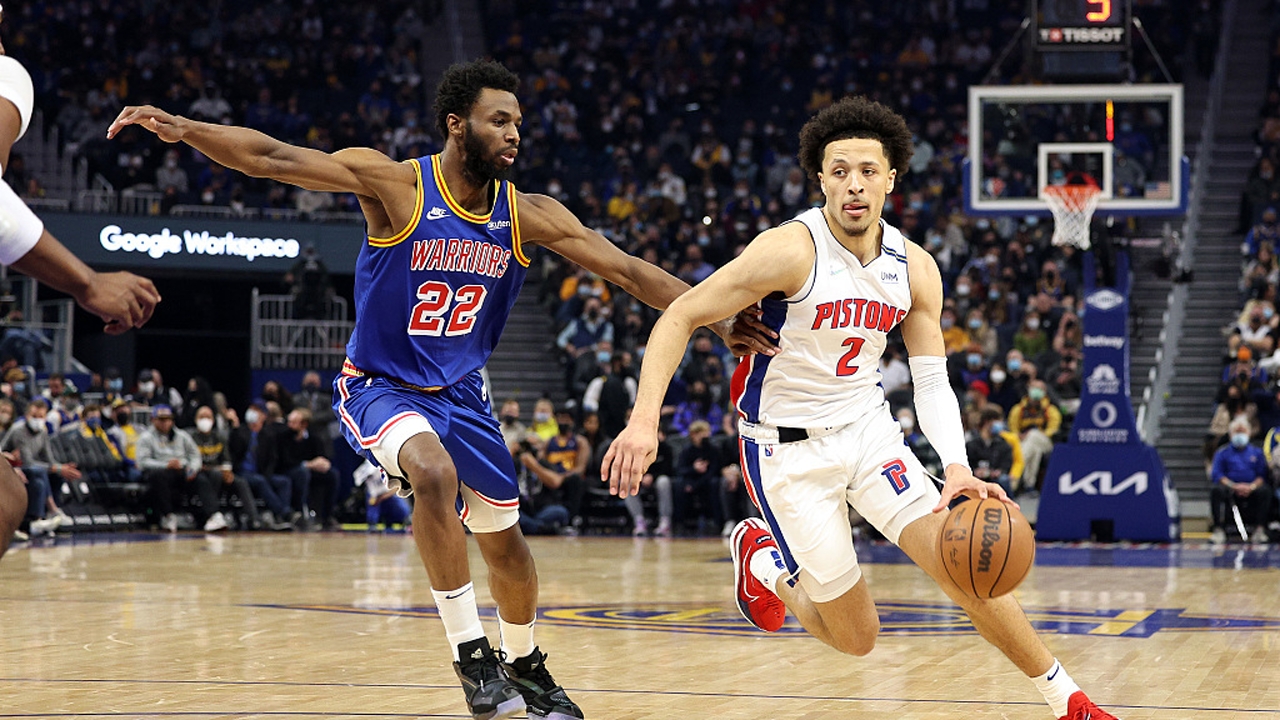 19日NBA五佳球 唐斯劈扣开山 维金斯坎宁安状元对决争奇斗艳