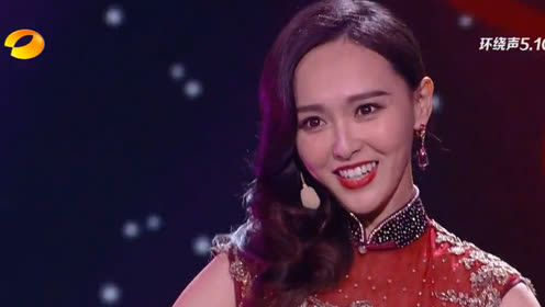 唐嫣旗袍装甜美歌唱《花好月圆》全场都陶醉了