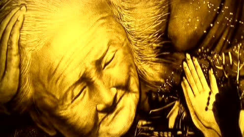 2017献礼母亲节的沙画《慈祥的母亲》