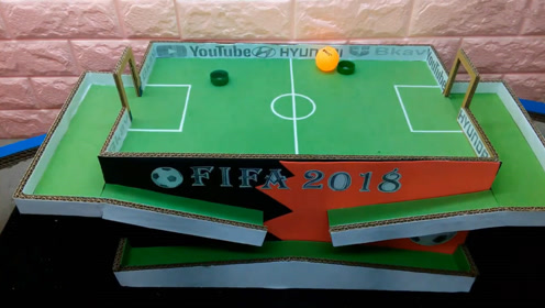 用纸板diy足球游戏,2个人一起对战,制作简单,玩起来真带劲