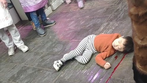 播州区一小孩坠楼