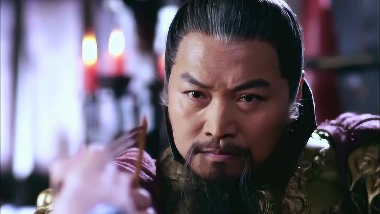 隋唐演义:丁延平怀疑罗成是打败自己的小将,罗成开始心慌了!