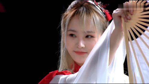 sing女团表演《红昭愿》,拿起扇子那一刻,瞬间惊艳了