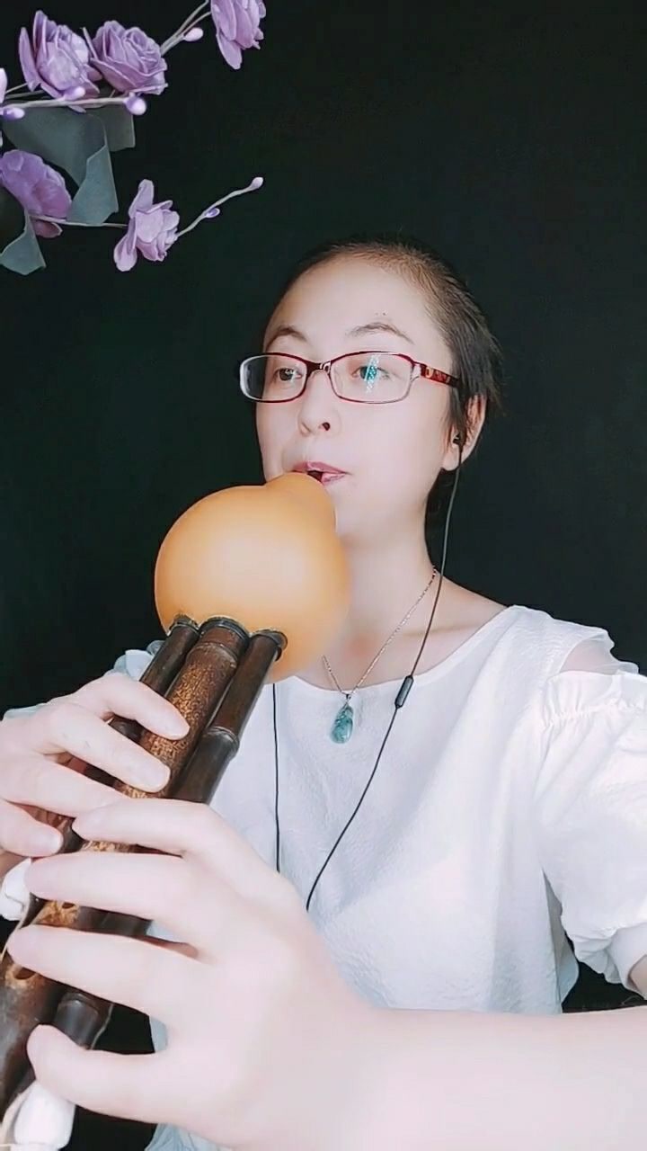葫芦丝吹奏示范,非常的简单实用