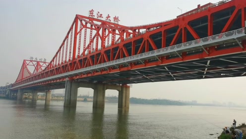 东莞东江大桥造价上亿元以上,上面高速下面环城路通车高达上万