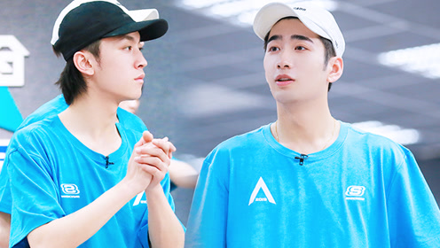 丰楚轩选歌只奔着好友牛超,26人分组完毕冲刺总决赛