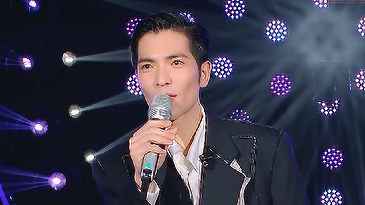 萧敬腾主持《歌手》,紧张到在台上手舞足蹈_综艺_高清1080p在线观看