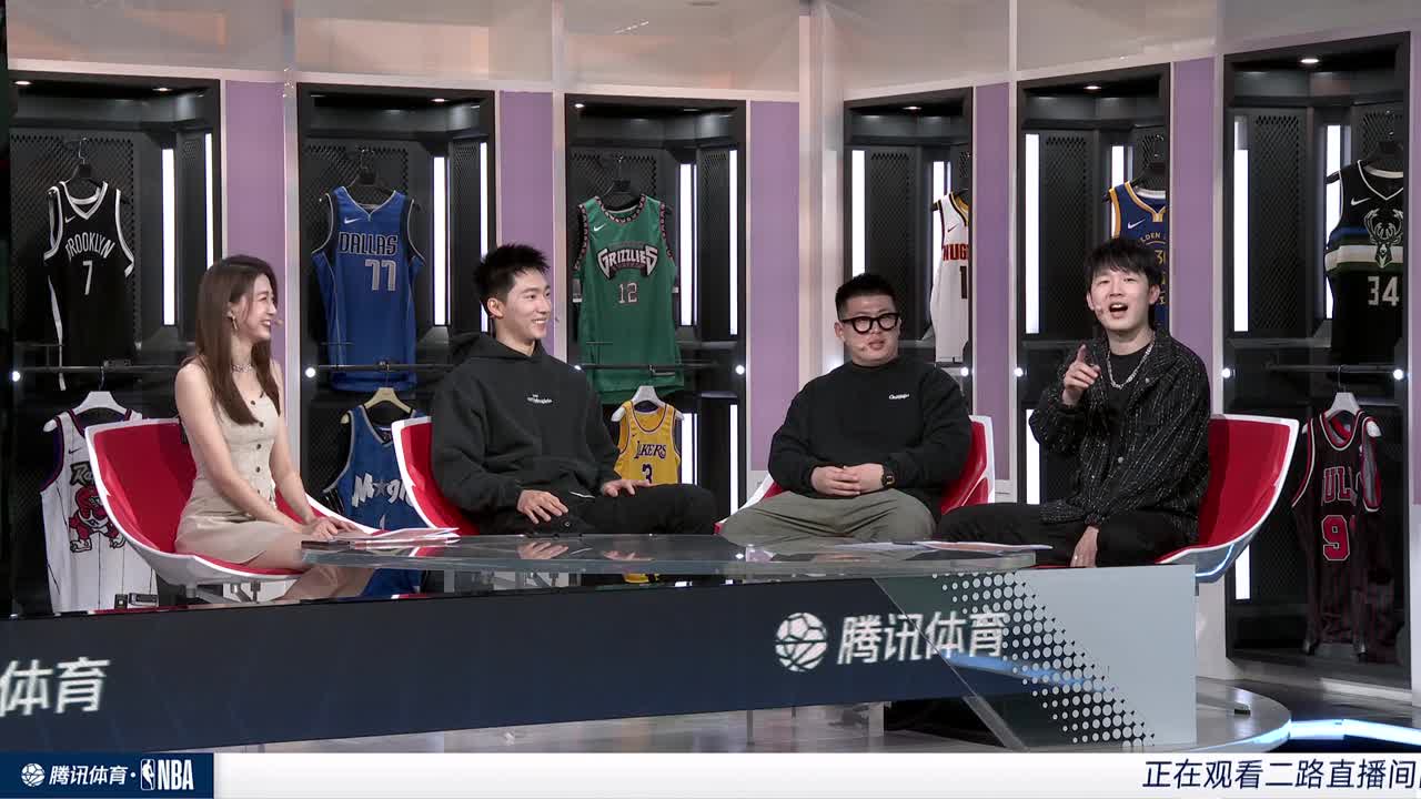 提前立下flag！彭磊在下午的友谊赛中要上演安东尼的脱裤子战术
