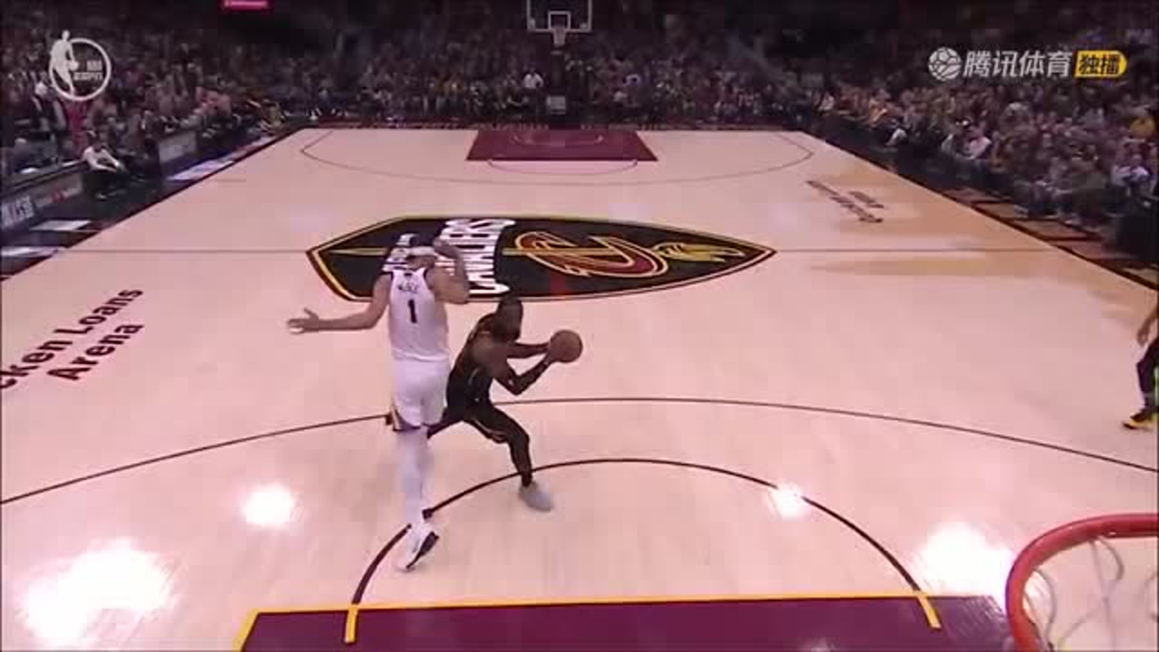 NBA值得记录的经典瞬间 库里给裁判吹T 詹姆斯君临天下自抛自扣