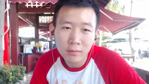 歪歪主播小白龙最近因换签公会的问题,和粉丝互动