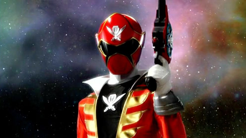 海贼战队豪快红逃出异空间,夺得了幽灵船中的宝藏