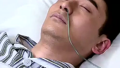 晓强在男主昏迷中流泪,全因女主床边情话真诚感人,大概这是爱情吧