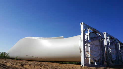 初代重型风电设备亮相欧洲,重达70吨,中国出1000万都买不到