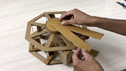 有趣的纸板摩天轮制作!