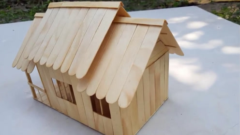 手工达人用雪糕棍搭建小木屋,简单几招就能学会,步骤2-1