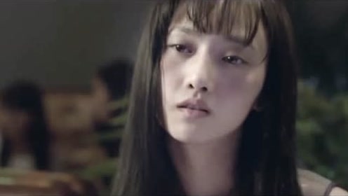 午夜整容室:女学生半夜在酒吧喝醉,男友竟然和同学一起调戏她