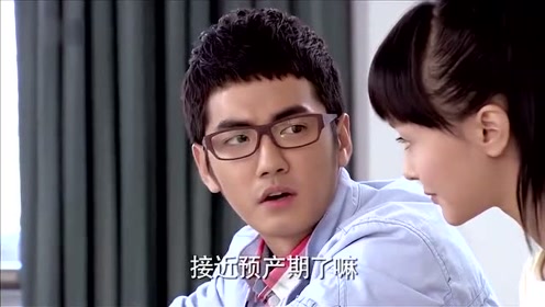 我家有喜:康城担心欢喜,总看手机,佳佳不高兴了,把他手机关机了
