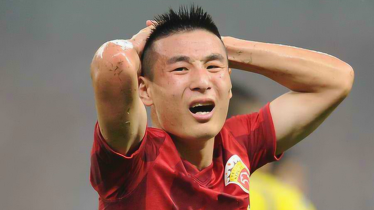 经典一战!武磊读秒凌空爆射绝平,却尴尬抱头不庆祝