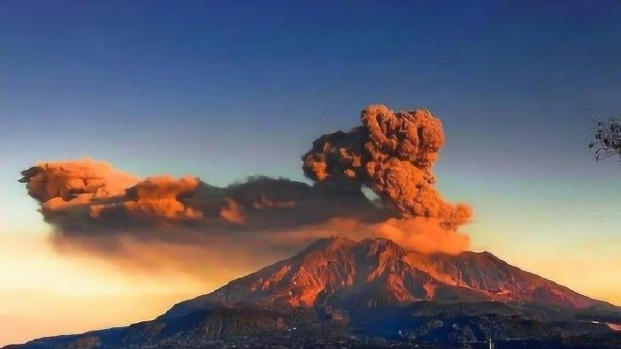 东北方向发生异常,邻国境内腾起"蘑菇云",引其全世界重视!