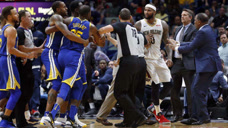 10佳榜单：NBA近几个赛季十大火爆时刻，场面一度混乱直接变成WWE