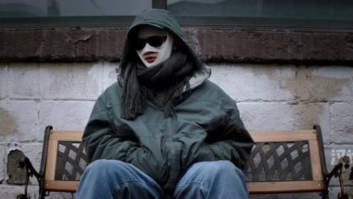 男孩拥有致命颜值,出生就帅死医生,武汉话解说电影《凝视猎物》