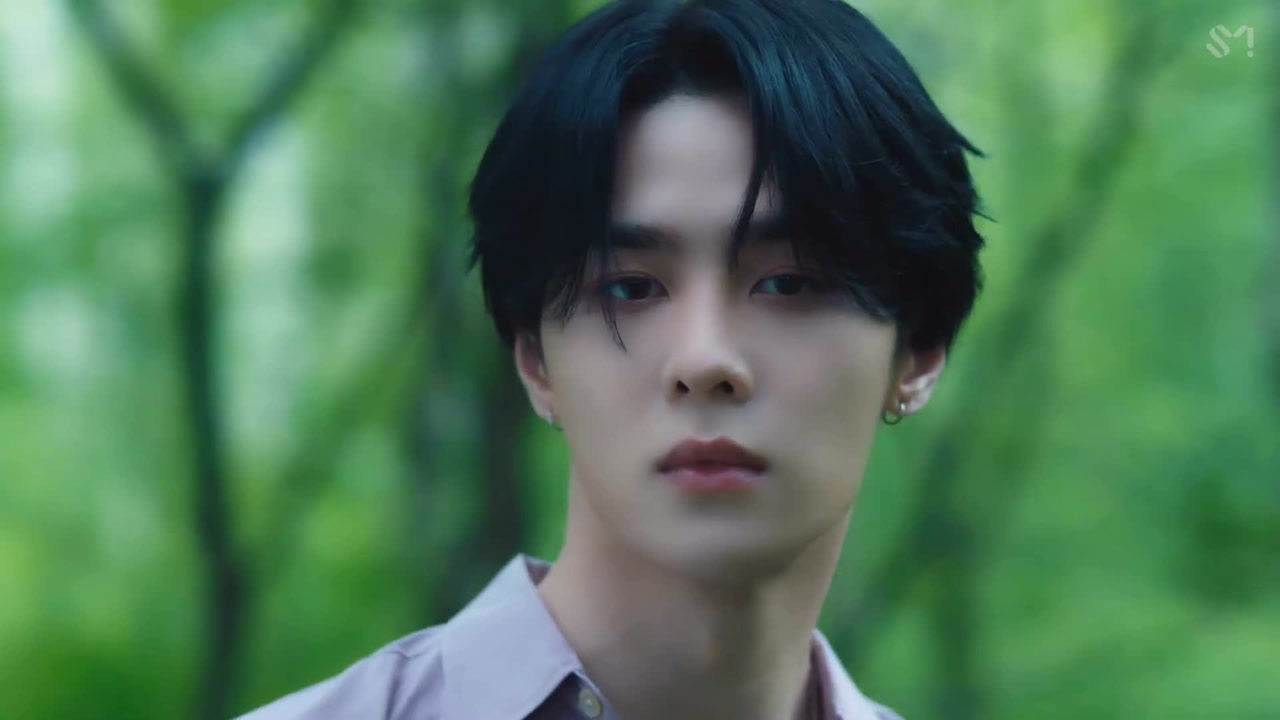 wayv钱锟肖俊《back to you》mv公开,帅哥新曲听起来