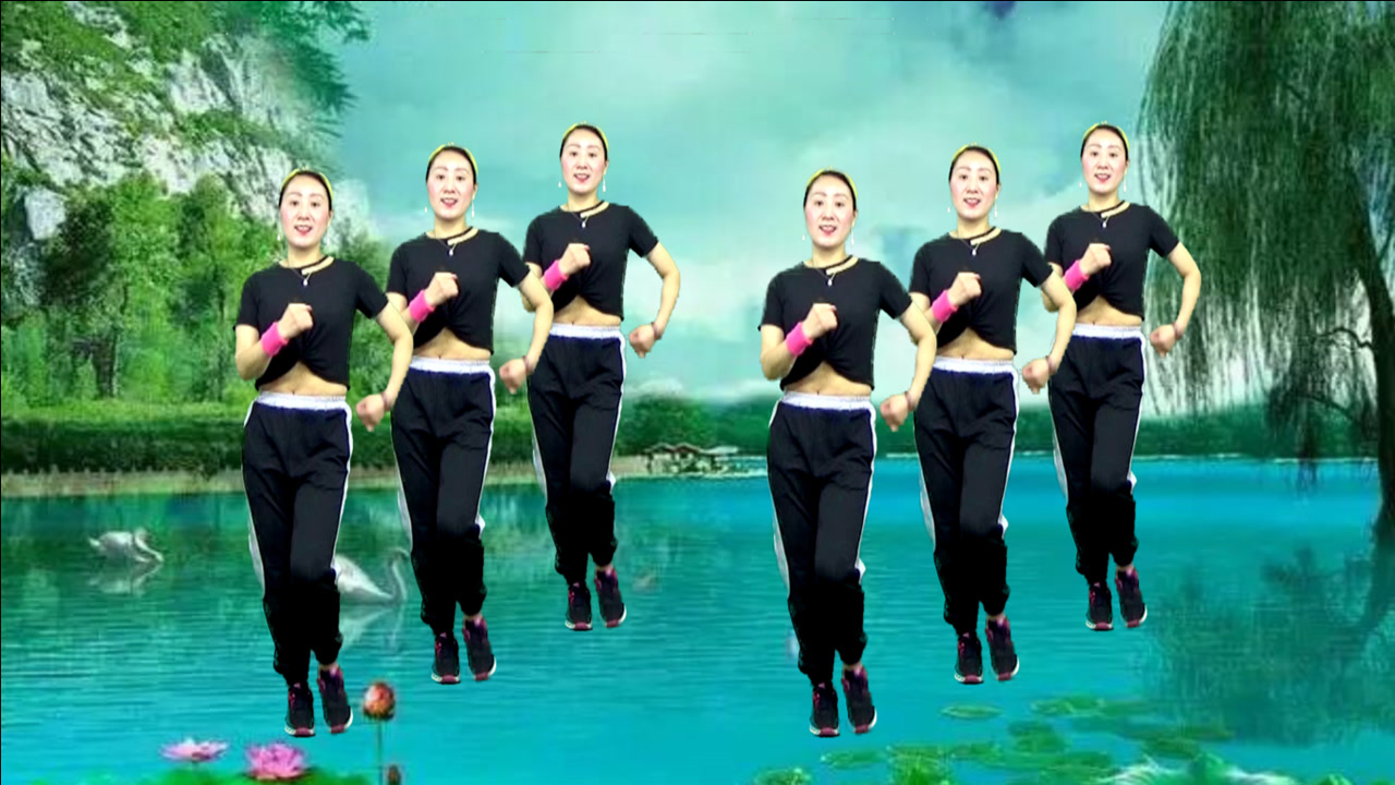 网络最火广场舞《浪子闲话》青春舞步 活力十足