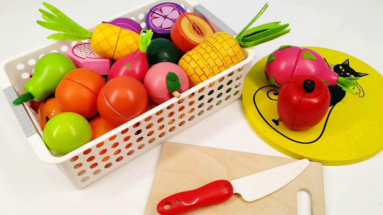 我们来玩水果切切乐玩具 切火龙果切水蜜桃