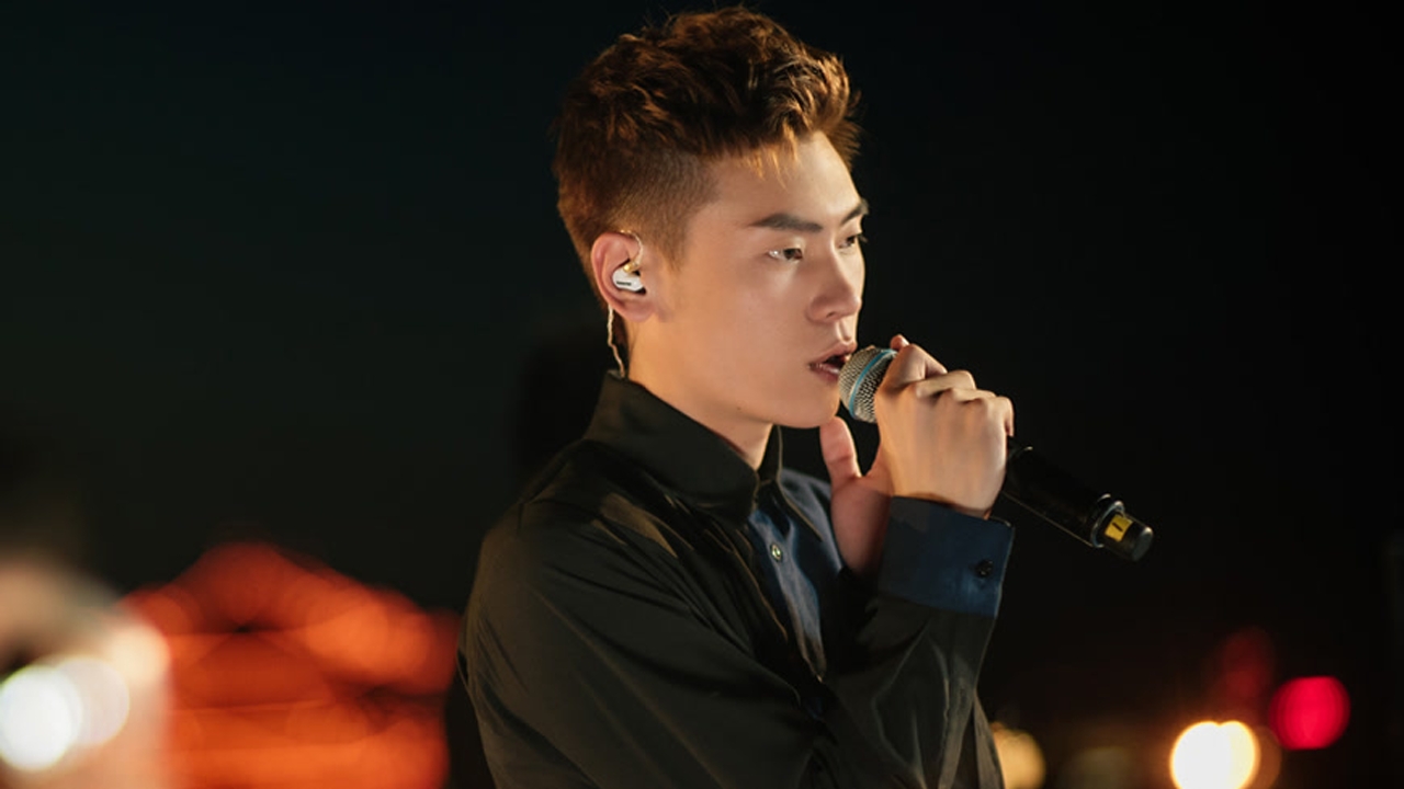 他用这首歌击中多少人的心 隔壁老樊现场live《我曾》