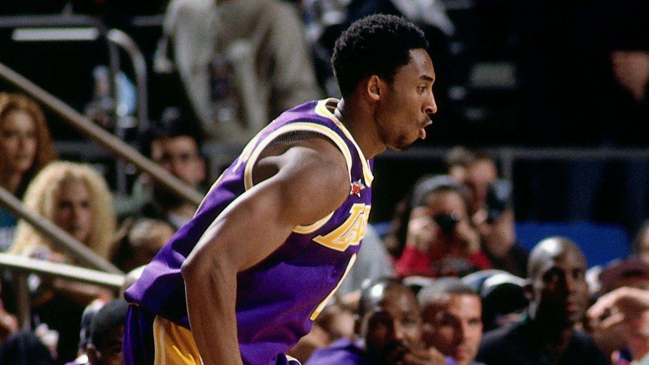 19岁少年的自信与气势 回顾1998年科比首次参加全明星正赛