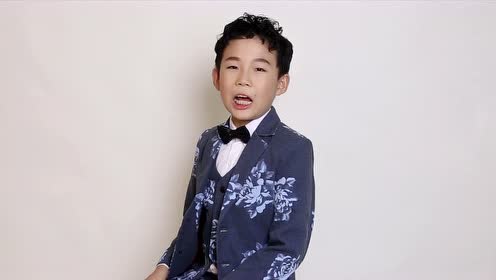 何梓涵 自我介绍