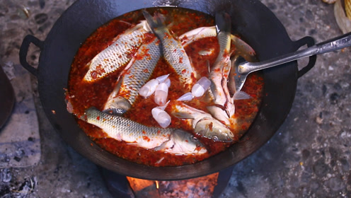 舌尖上的美味,酸汤稻花鱼,农村大山里的美味!