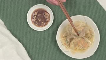 南瓜馅的甜味素云吞，绝对满足你的胃