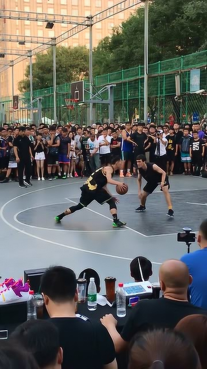 篮球:白晶招牌变相