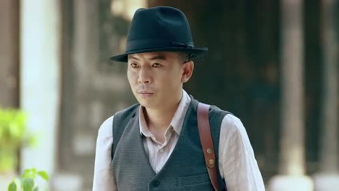 刘二泉激怒何辅堂,想让他杀自己,何辅堂冷静下来无奈放下枪