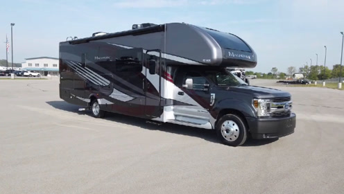 带你见识下200万的福特房车,坐到车内的瞬间,才知道什么叫做奢华!