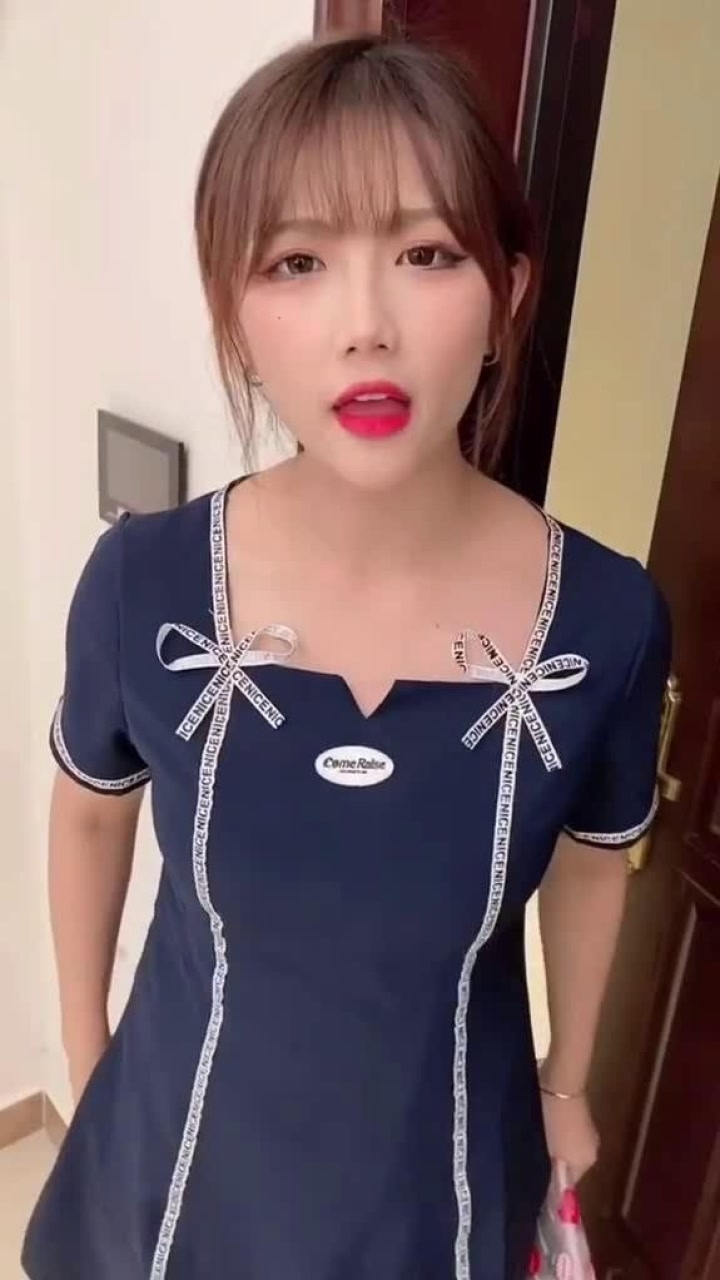 什么叫穿上衣服差点没认出来?钟婷,要不是看到最后,我差点认真了!