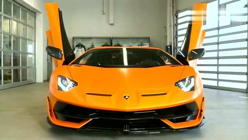 这是2019兰博基尼aventador svj,橙色版