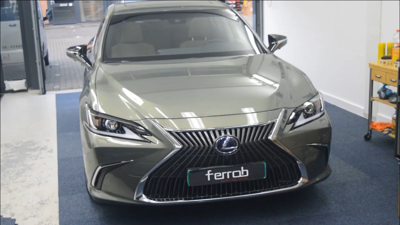 2021款雷克萨斯es300h实拍,有这颜值和内饰,还想啥宝马5系