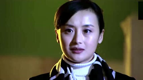 一生只爱你-女总裁看到台下穷女孩,瞬间懵了,怀疑是扔掉的女儿