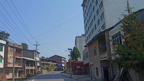 达州麻柳镇曾经拥有四川品牌企业通川曲酒,现在只剩荡荡的厂房