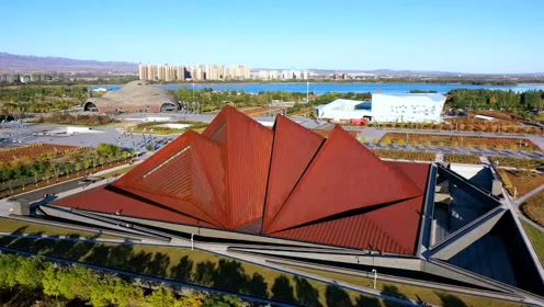 大同市,大同美术馆十年一见,终于开馆,犹如金字塔,五大场馆凑齐,让