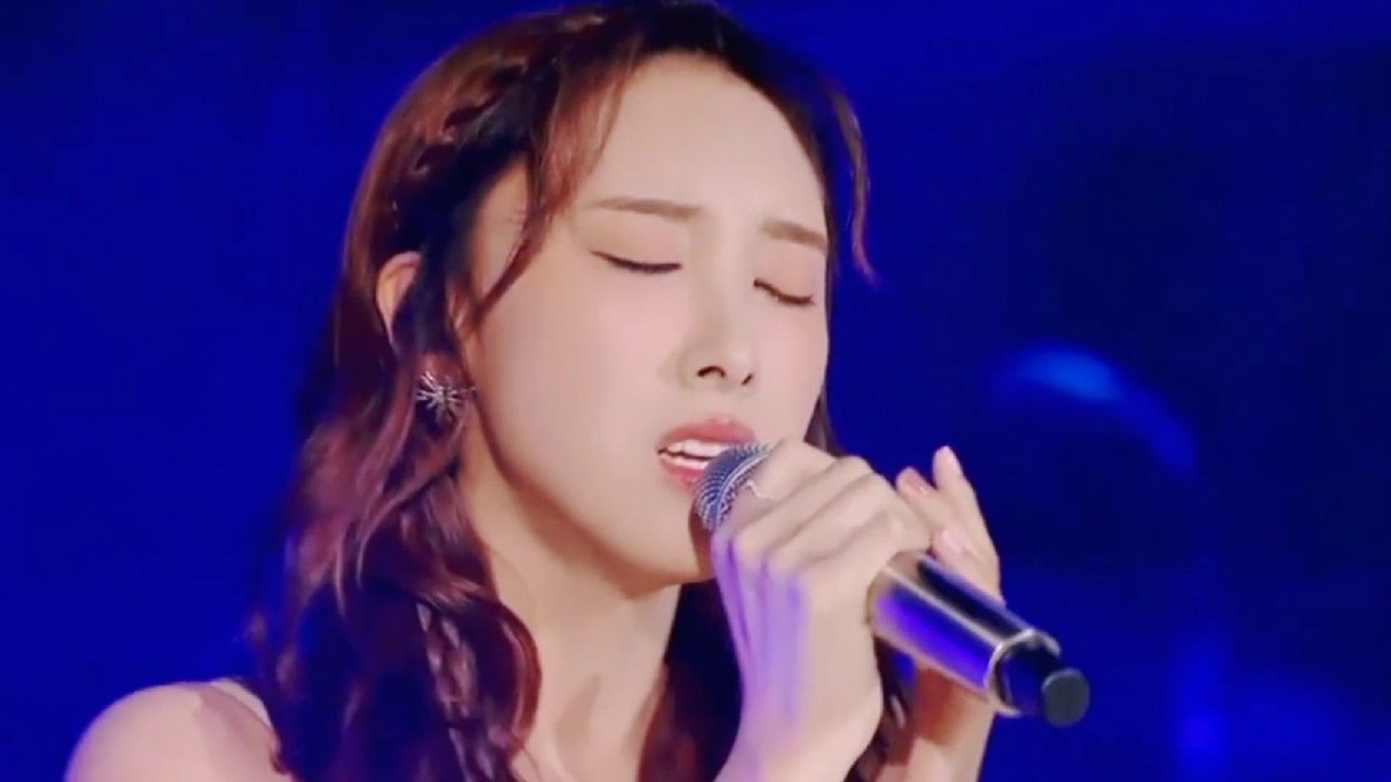 许靖韵神仙嗓音演唱《说好的幸福呢》《算什么男人》,太好听了!