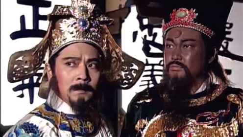 皇上认生母后向包青天请罪,包公下令打龙袍