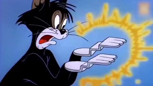 猫和老鼠:杰瑞钻百叶窗被卡住,汤姆却拉动绳子,杰瑞变扁了!