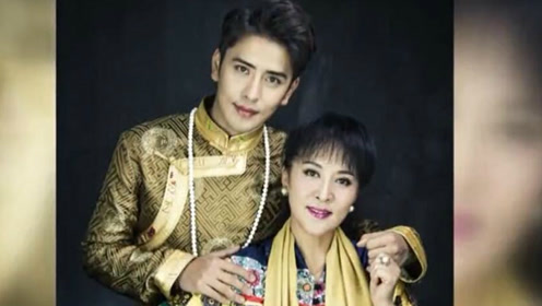 扎西顿珠小时候是爸爸的间谍,妈妈帮他的小乌龟洗澡