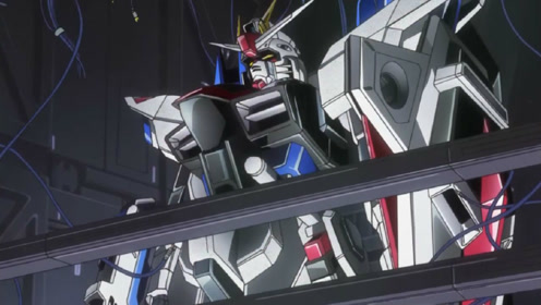 拉克丝偷送基拉扎夫特最新机体,一代神机自由高达正式亮相