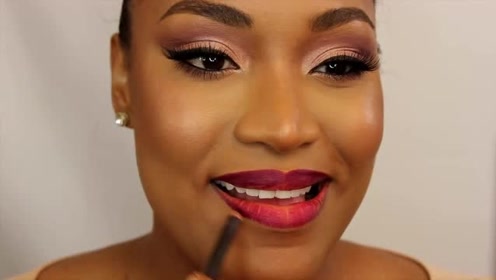 黑人妹子涂口红,这颜色配这肤色堪称完美