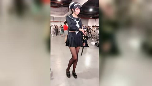 撩人的肉丝制服秀中村唯美腿丝袜 得自啪 网址a300 Cc 腾讯视频
