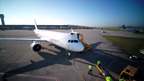 上传者:空中客车时 间:2016-11-15空客acj320neo公务机公布全新客舱